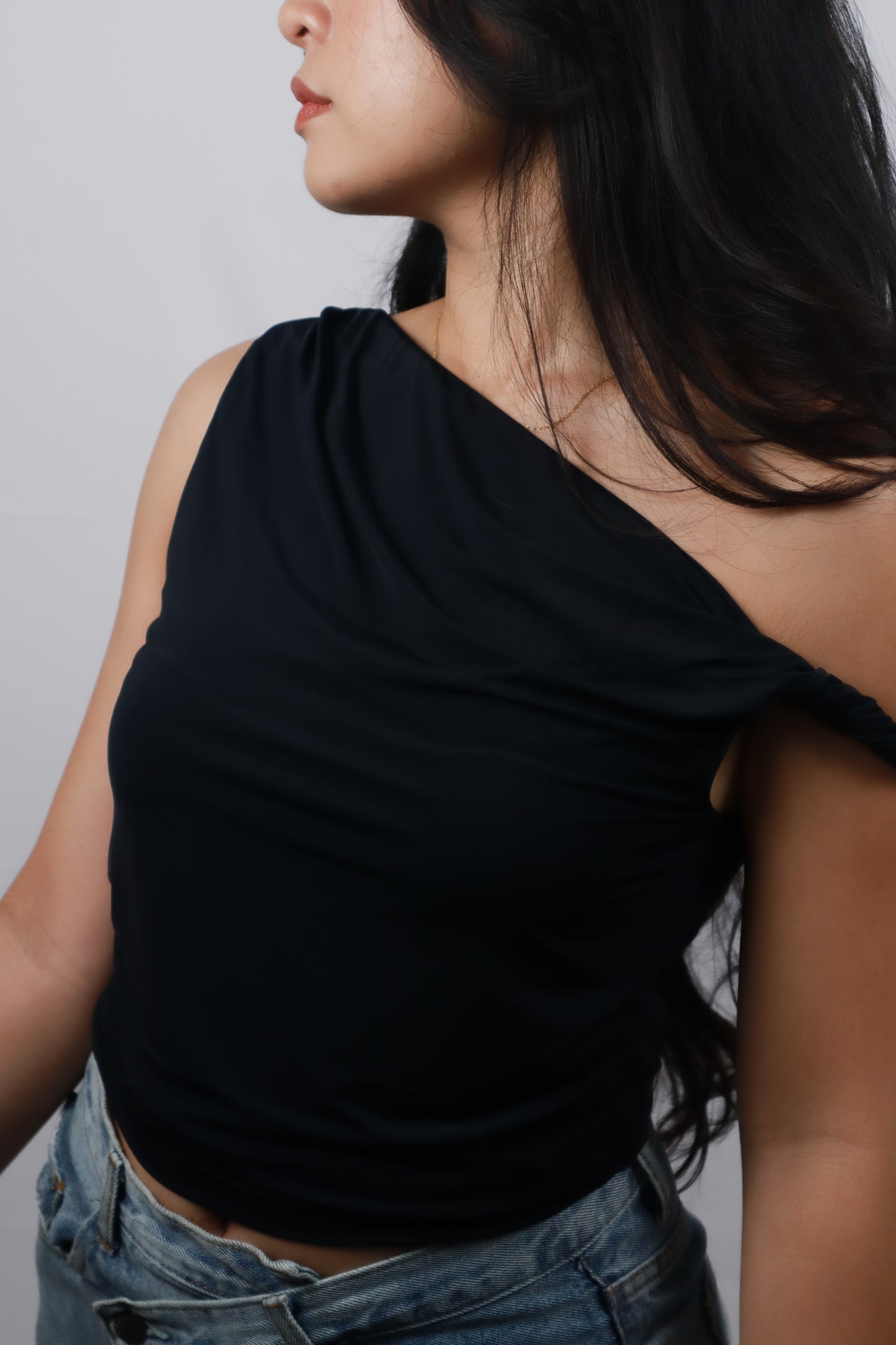 Solstice One-Shoulder Crop Top